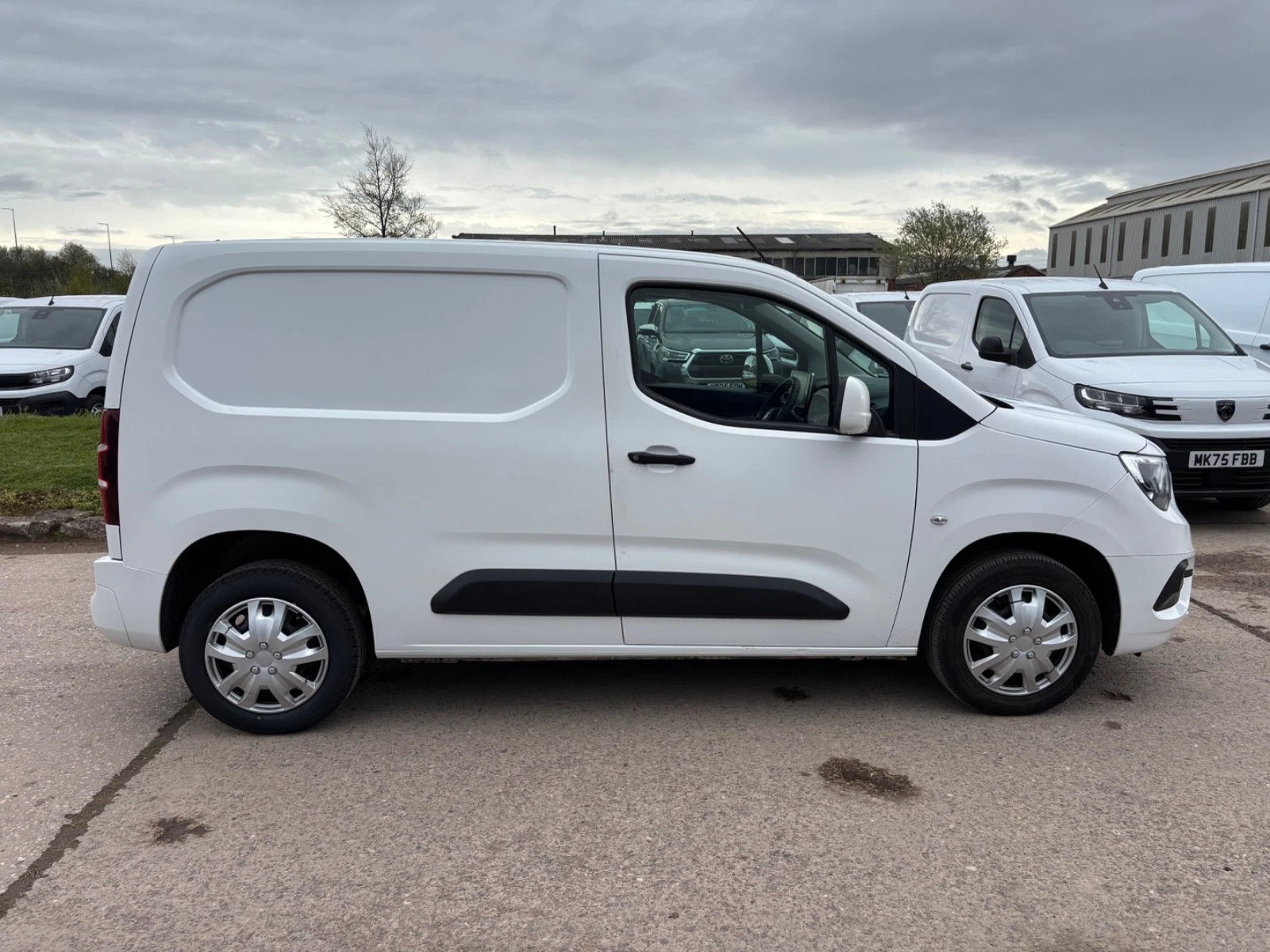 VAUXHALL COMBO CARGO SPORTIVE 2300 L1 H1