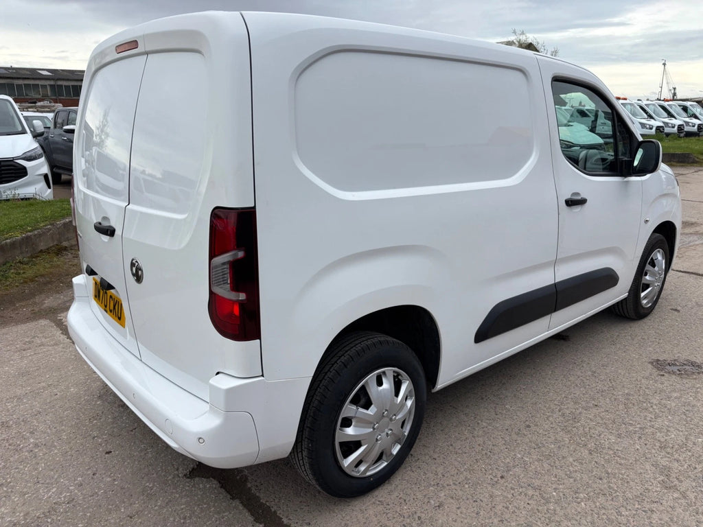 VAUXHALL COMBO CARGO SPORTIVE 2300 L1 H1
