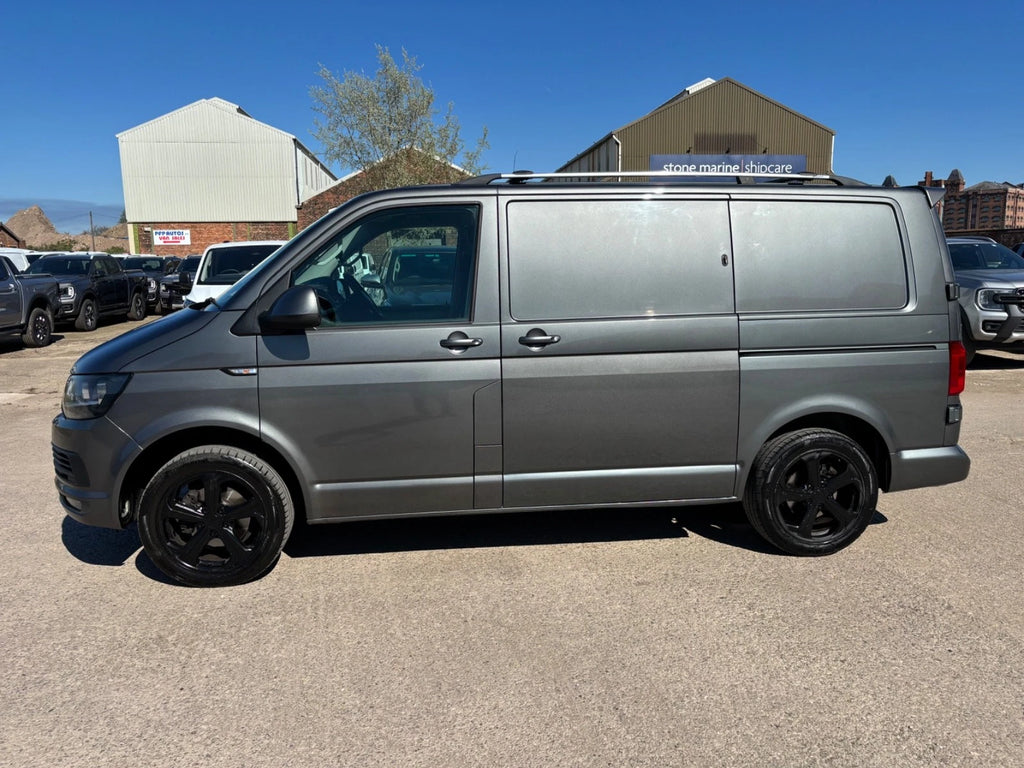 VOLKSWAGEN TRANSPORTER T28 HIGHLINE TDI BMT