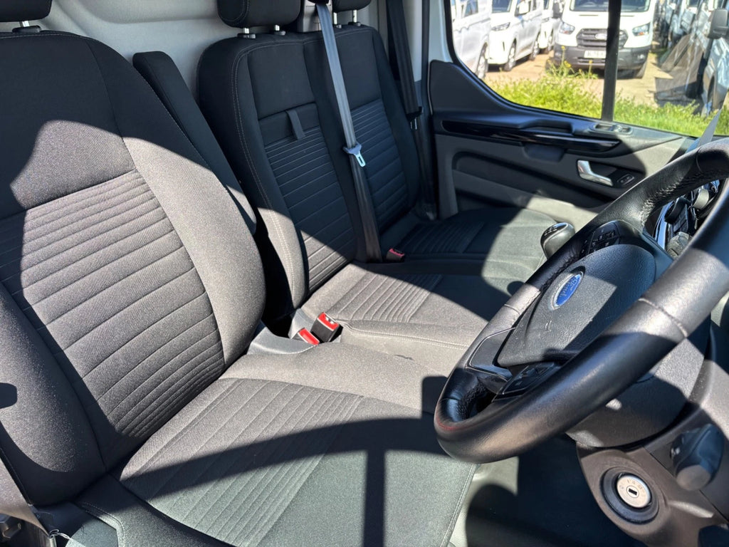 FORD TRANSIT CUSTOM 300 L2 H1 LIMITED 130PS