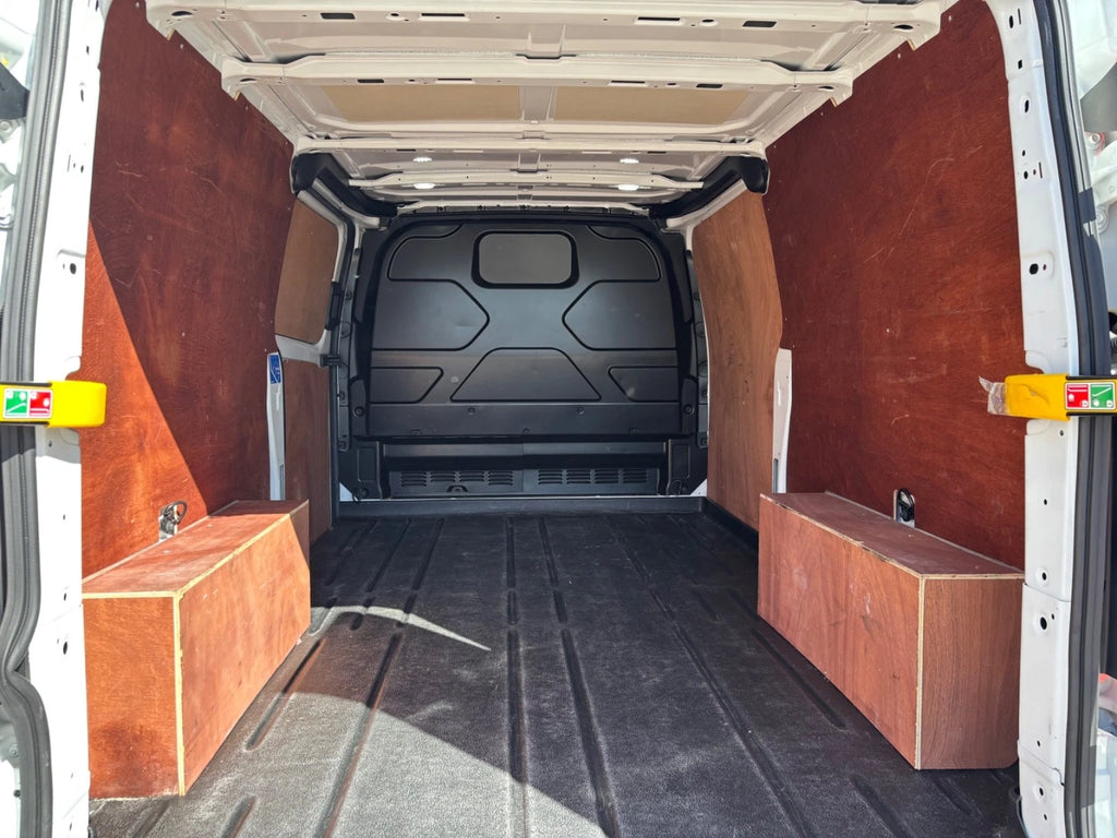 FORD TRANSIT CUSTOM 300 L2 H1 LIMITED 130PS