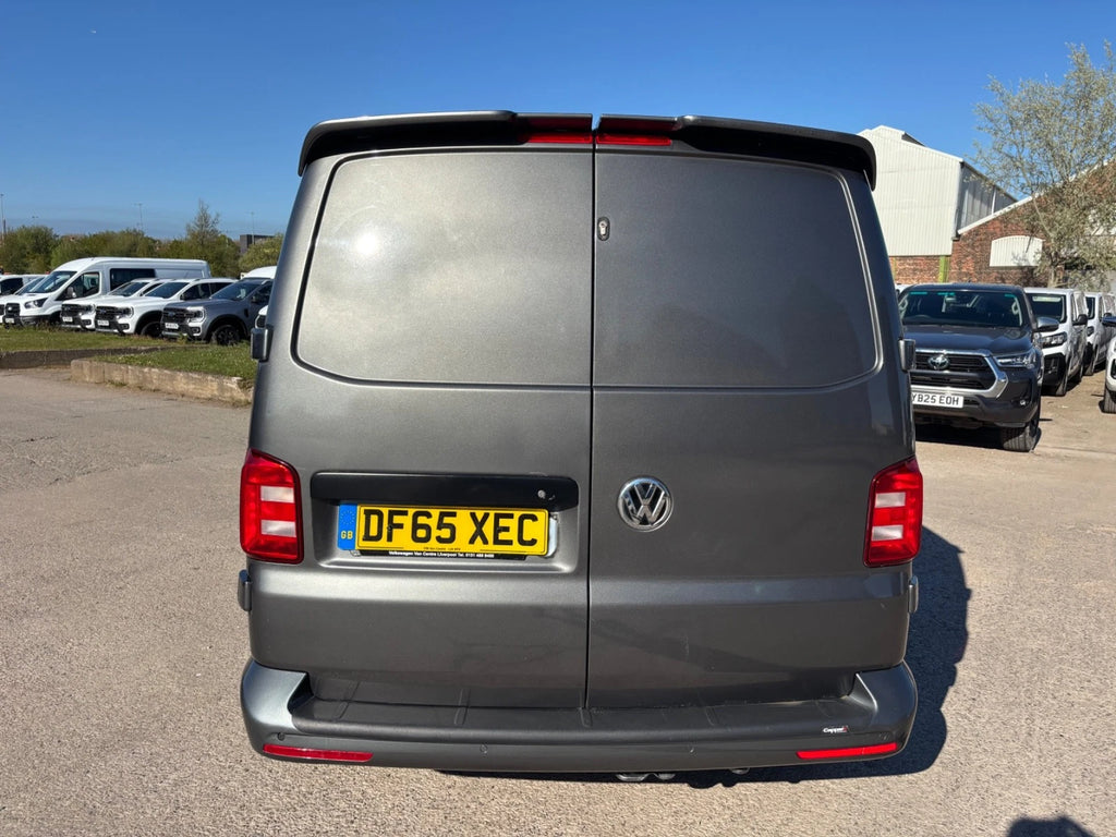 VOLKSWAGEN TRANSPORTER T28 HIGHLINE TDI BMT