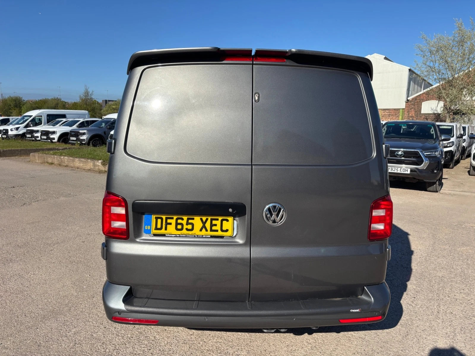VOLKSWAGEN TRANSPORTER T28 HIGHLINE TDI BMT